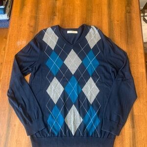 Old Navy V-Neck Sweater Large Blue and Gray Diamond Pattern Soft Long Sleeve